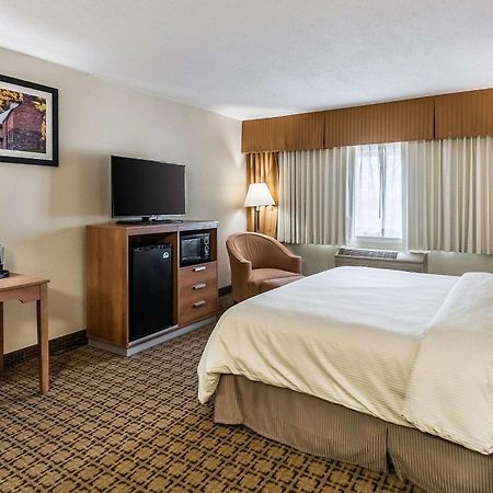 Clarion Inn Harpers Ferry-Charles Town Buitenkant foto