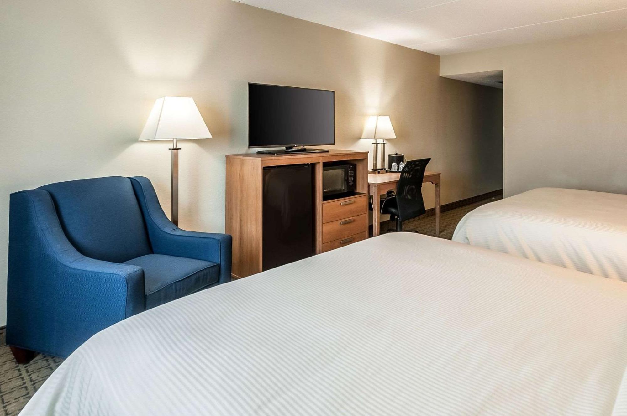 Clarion Inn Harpers Ferry-Charles Town Buitenkant foto