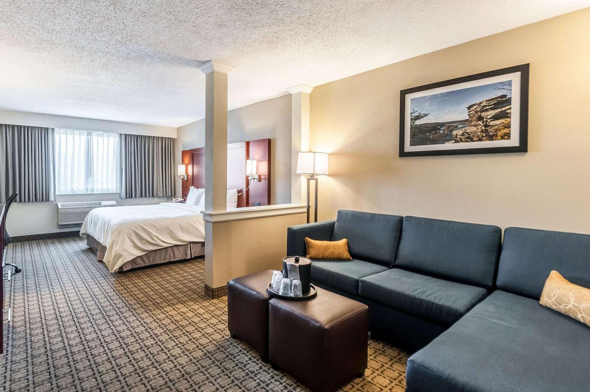 Clarion Inn Harpers Ferry-Charles Town Buitenkant foto